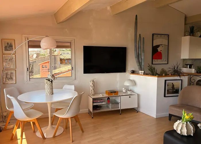 Charmante Maison De Village Avec Petite Piscine Privee