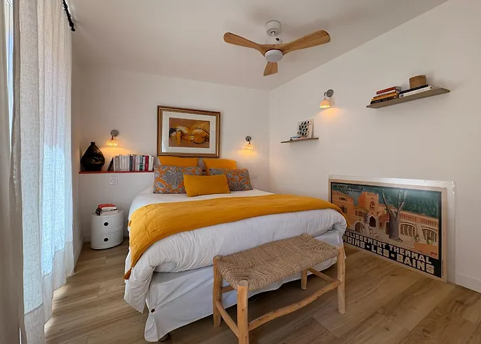 Charmante Maison De Village Avec Petite Piscine Privee لو كانيت